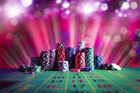 Bàn Roulette và Blackjack live dealer trực tuyến tại nền tảng mu8